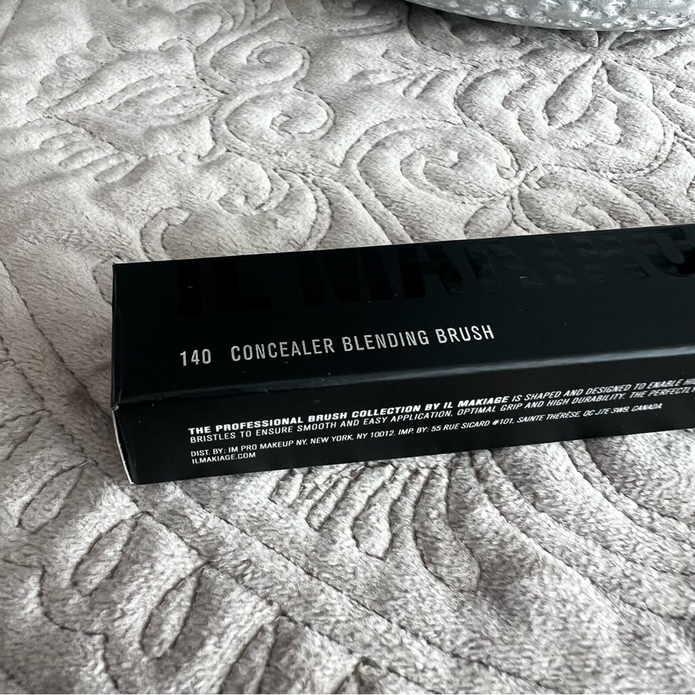 IL MAKIAGE Concealer Blending Brush #140 NIB - Picture 6 of 13